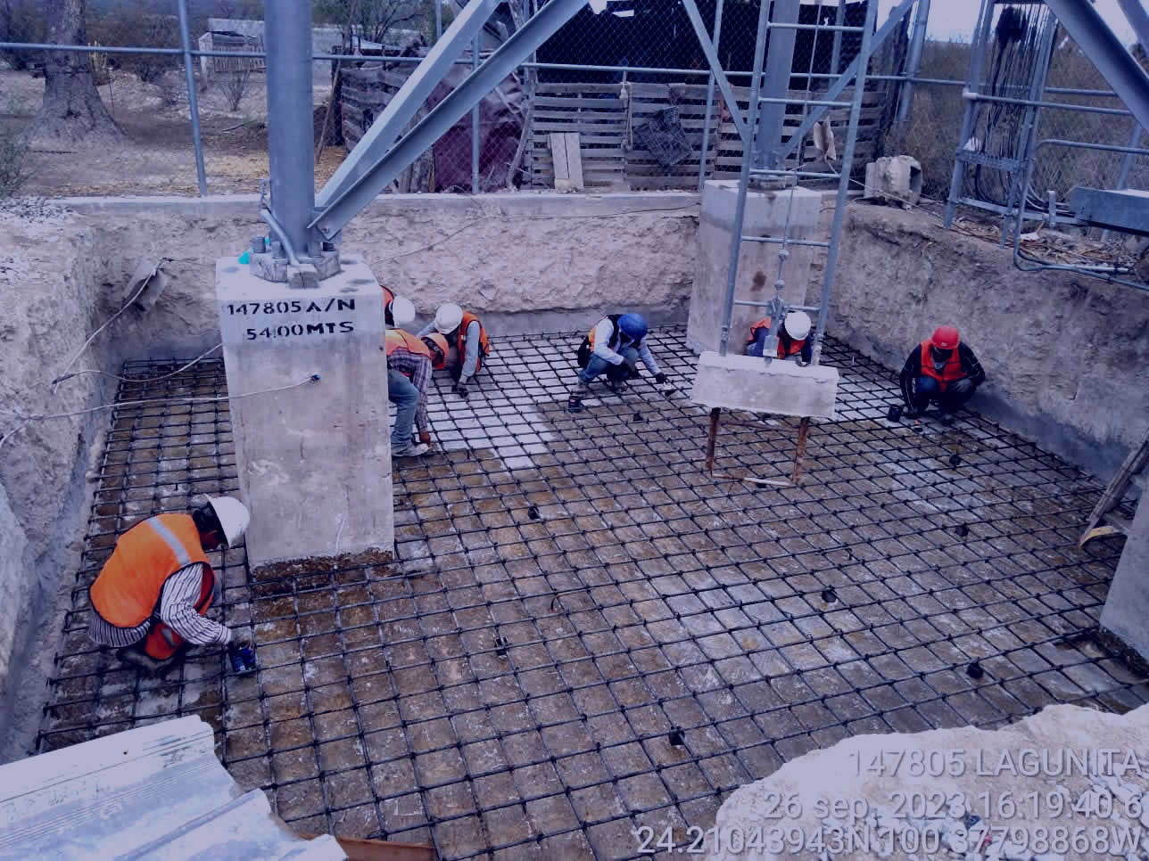 Muestra la construcción de edificio.